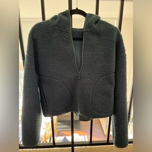 Uniqlo fleece jacket